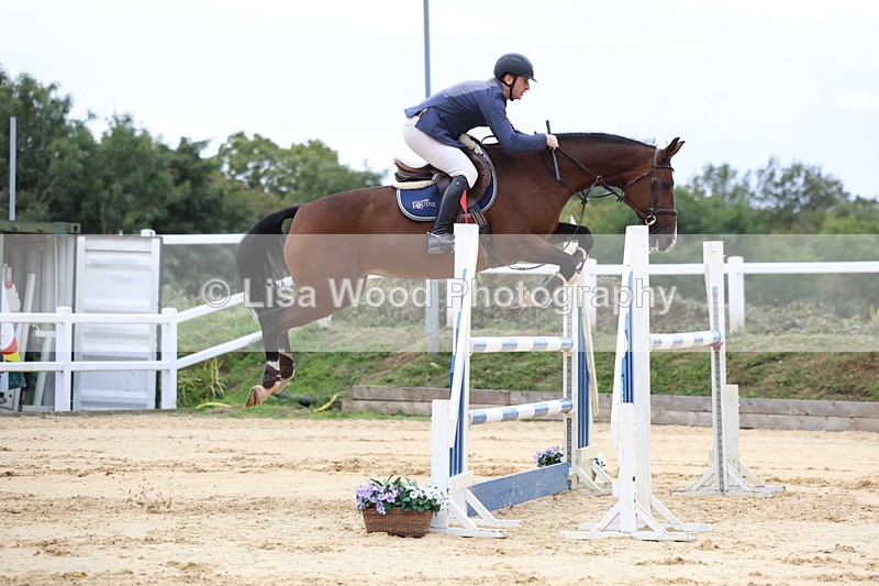 3E7A3465 - Class 9: Senior Foxhunter/1.20 open