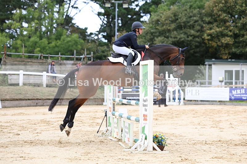 3E7A2980 - Class 7: Senior 1.05m