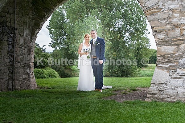 367-2 - Kim Kavanagh and Darren Taffe Wedding