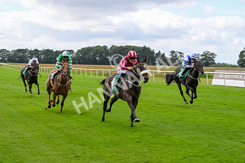 090824-Race 2-Neytiri Te Tskaha-4415 - Race 2