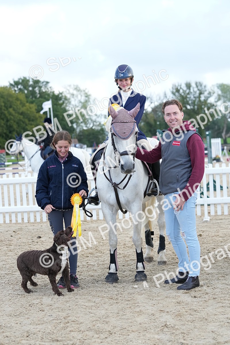 SBM_29209 - J43 - Horse & Hound Open 50cm