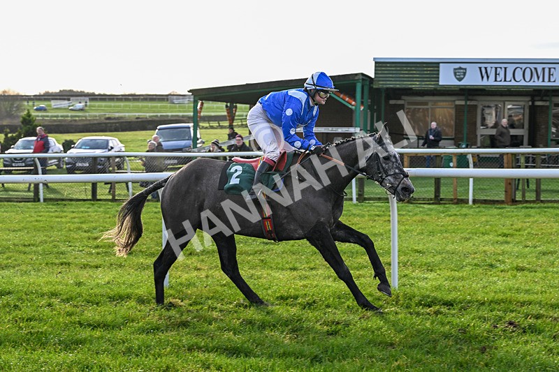 161225-Race 1-Born In The West-7895 - Race 1