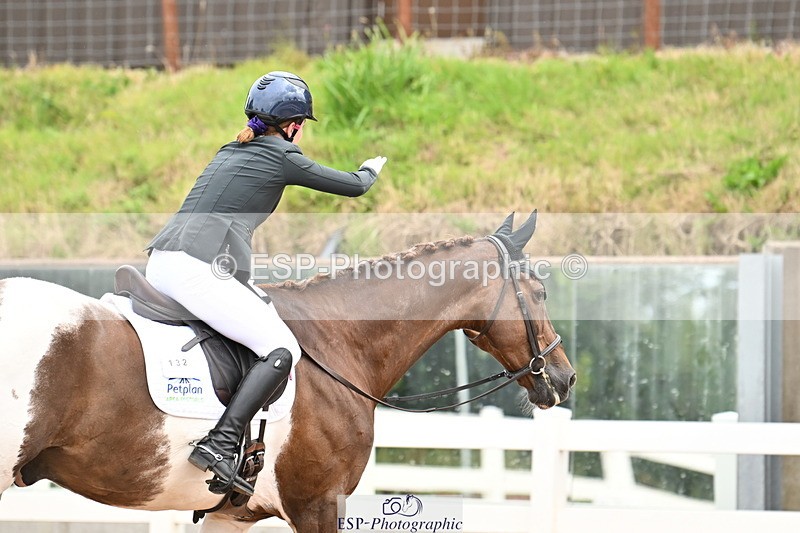 240817A-110519-07284 - 132-Nicky.Turriff-Witchcombe.Music.Man