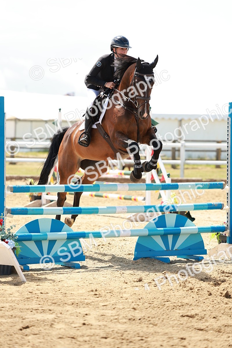 SBM_007149 - Class 2 - Senior Discovery - 1.00m Open