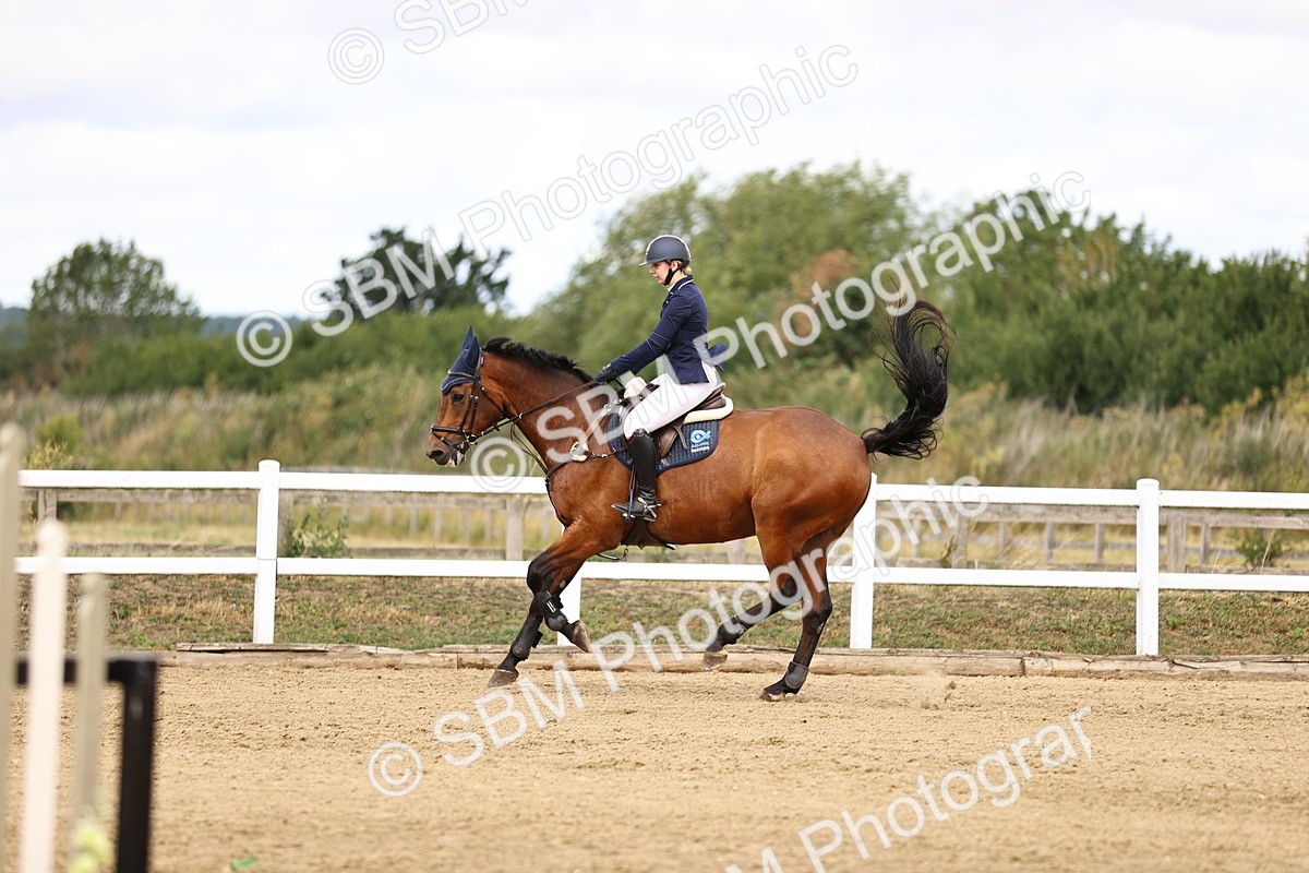 SBM_013373 - Class 14 - Senior Discovery - 1.00m Open