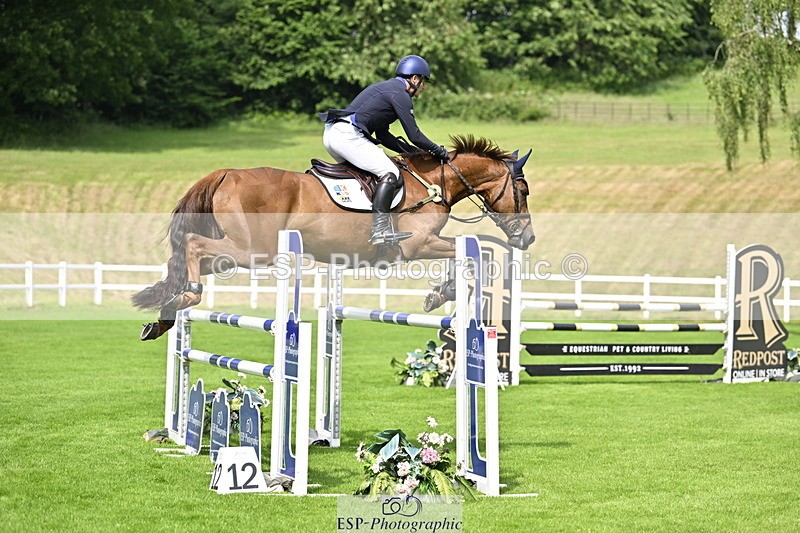 250613A-101151-00331 - Cls 1 Snr Newcomers and 1.10m Open