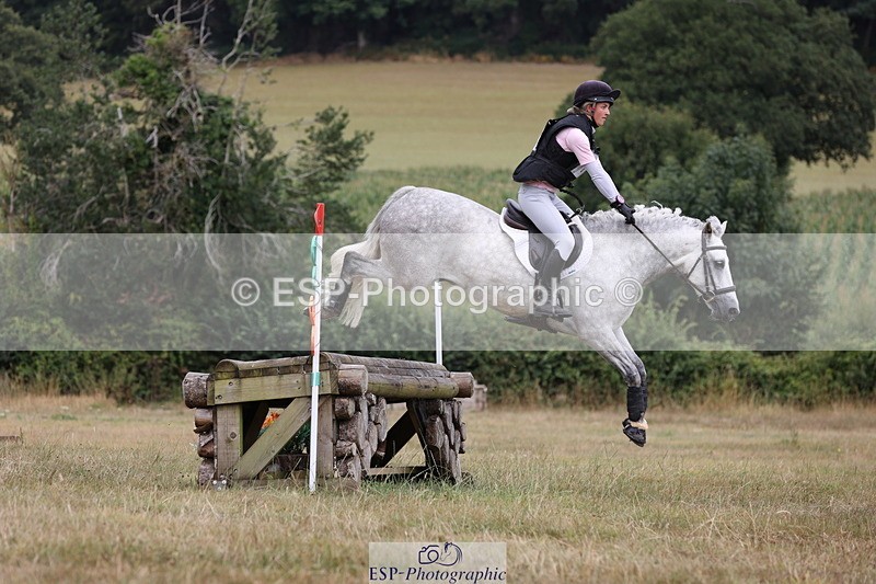 250802A-120541-03417 - C-122-Emma.Langfjord-Friend-MOUNTROSS.FIONN