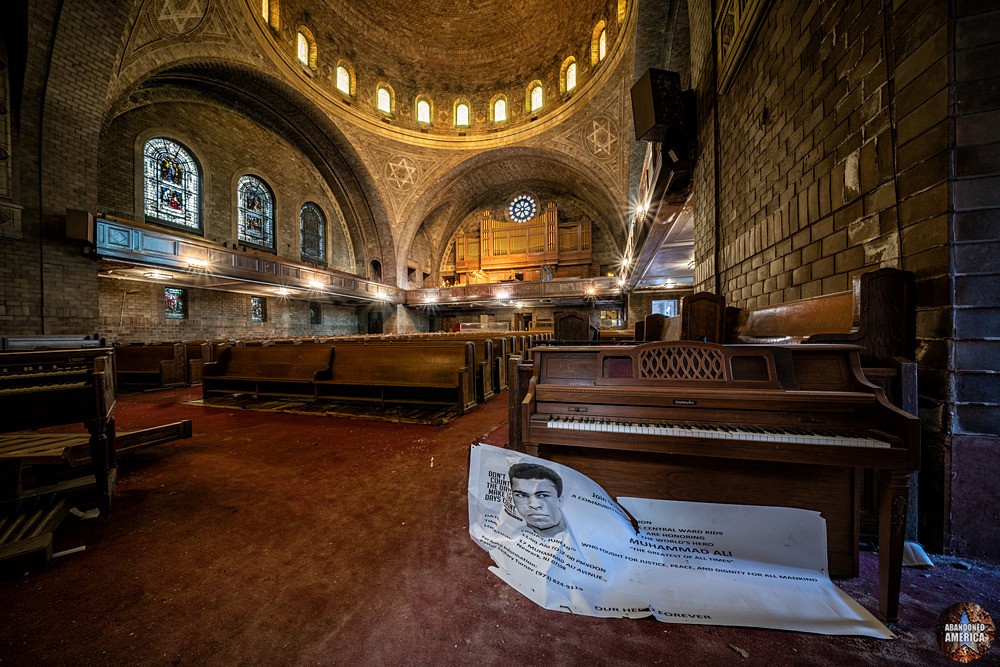 B'Nai Jeshurun Synagogue/Hopewell Baptist Church | Muhammad Ali Banner - B'nai Jeshurun Synagogue/Hopewell Baptist Church