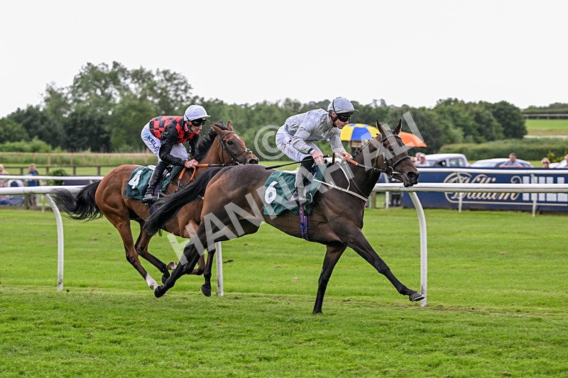 220626-Race 4-Velvet Rhythm-9204 - Race 4 16.00pm Congratulations To The Happy Couple EBF Fillies' Handicap