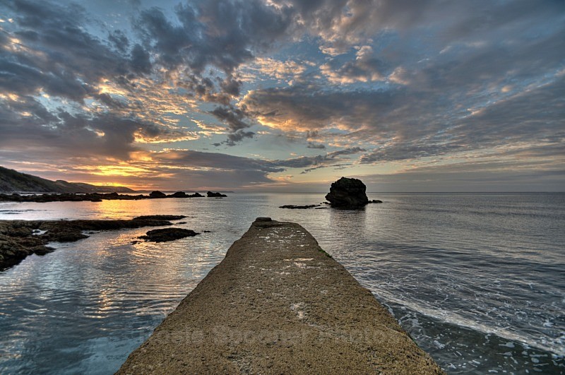 LO1  Walkway to  Black Rock Millendreath Beach Looe - Greeting Cards - Looe