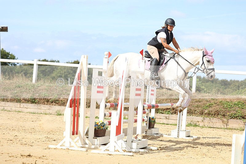 3E7A3768 - Class 4: Senior British Novice/90cm open
