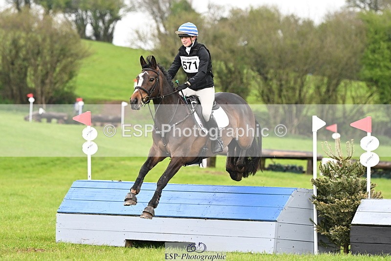250419-110858-09178 - 571-Daisy.Waldock-BALLYHICKEY.MASIE