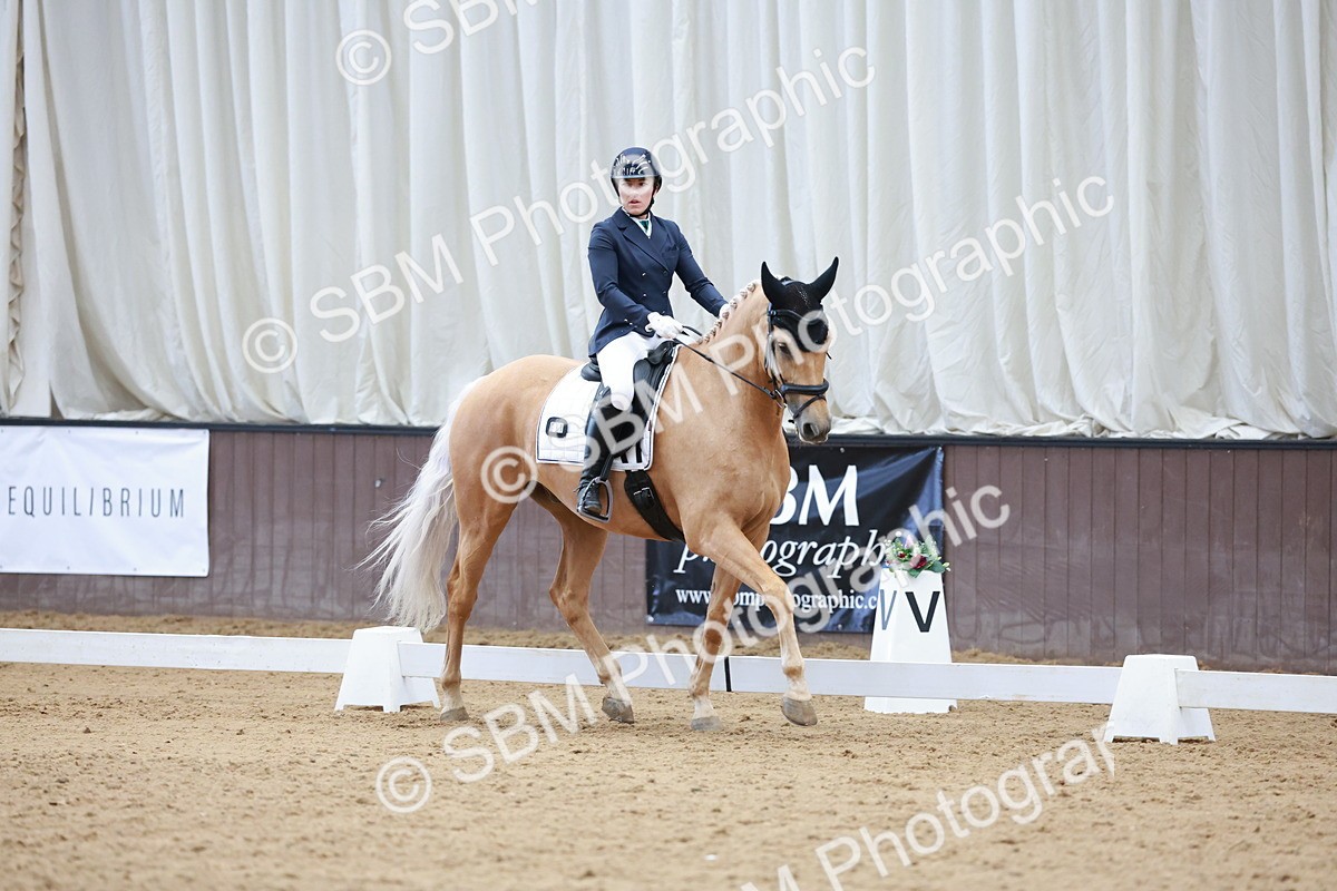 SBM_008722 - Class 6b - Novice 6 - 11.02-12.19