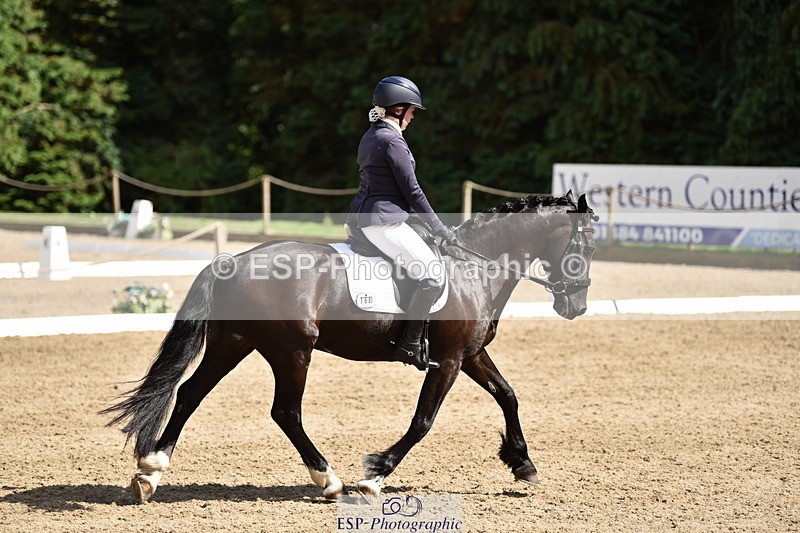 140110A-045650-12331 - 168-Samantha.Pring-Tongwynlais.Moon.Dancer