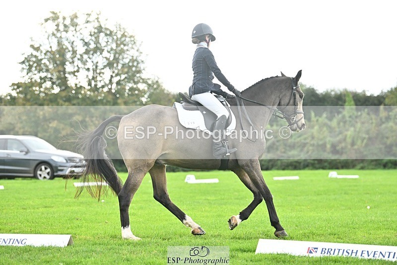 241024-114724-02474 - 319-Neve.Webber-MR.BUZZ