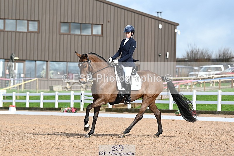 240218A-125104-07345 - 131-Lauren.Burrows-Active.Vogue