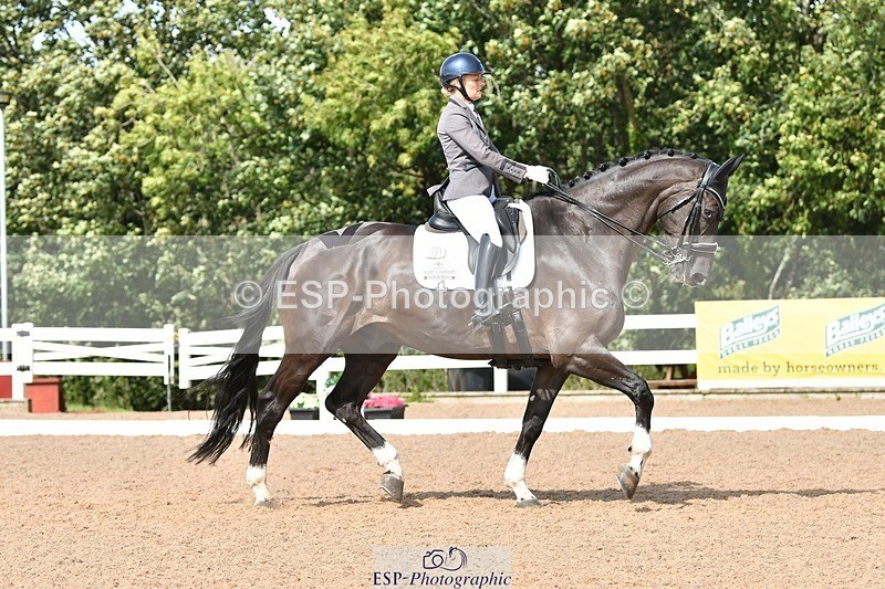 250906-140553-03089 - 058-Lucy.BakerLast.Dancer