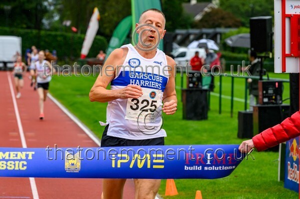 Monument25-917973 - Set One