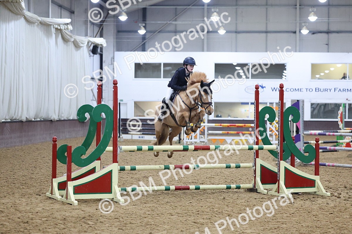 SBM_003146 - Class 11 - Blue Chip Pony Newcomers - 1.00m Open