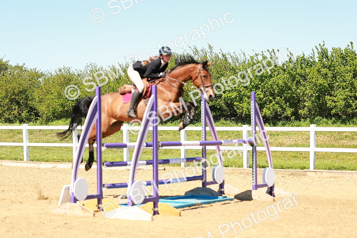 SBM_001365 - Class 4 - Senior Newcomers 1.10m