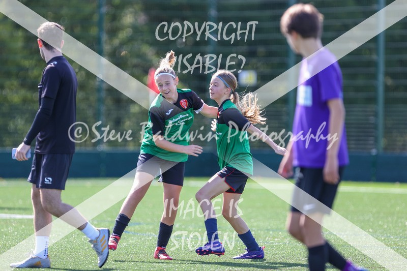 1DX30893 - 2025-09-13 FC Abbey Meads U13 Blue Girls V AFC Corsham U13 Pumas