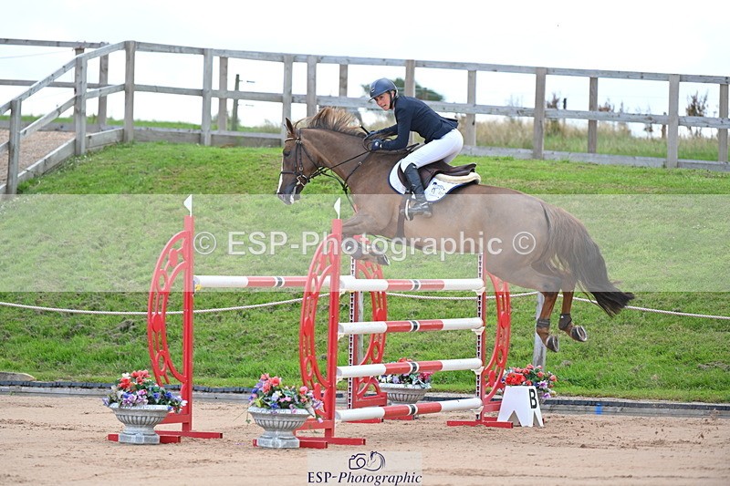 230721A-103620-05381 - Cls 6, 2 Star Medium 1.35m