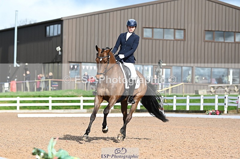 240218A-125105-07346 - 131-Lauren.Burrows-Active.Vogue