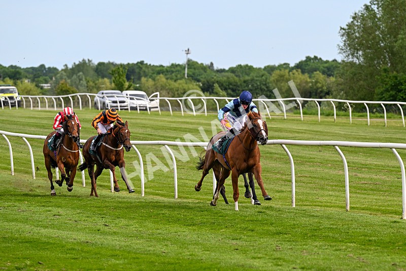 300526-Race 6-Zoustar Dreams-0799 - Race 6 16.43pm Racing TV Handicap
