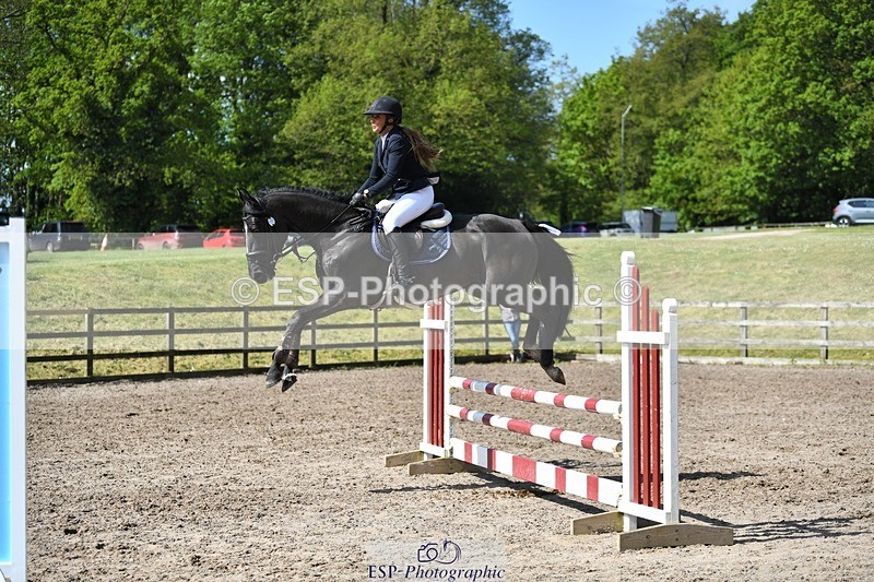 230512-104222-00578 - Cls 10 Snr 85cm Schooling