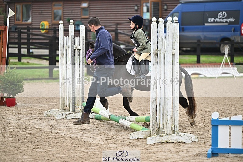 241110-093152-00003 - 40cm Showjumping