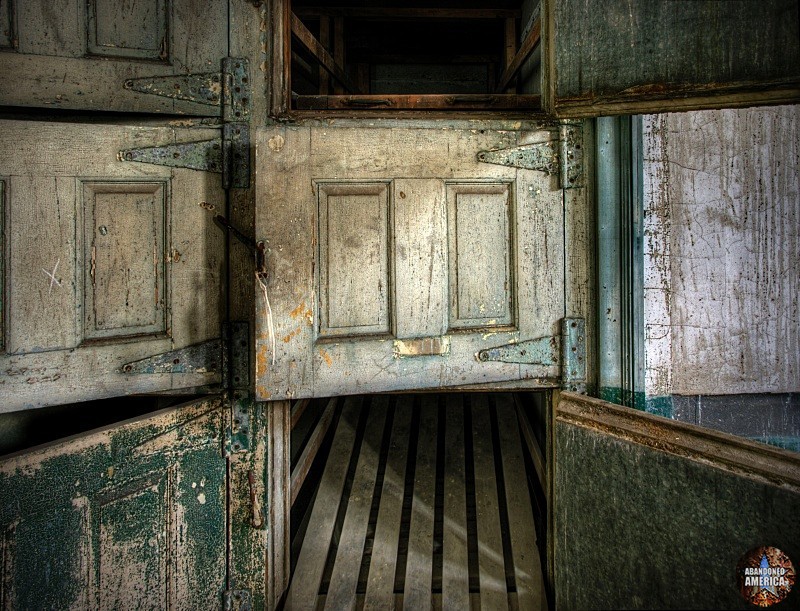 Ellis Island Immigrant Hospital | worlds die in them - Ellis Island Immigrant Hospital