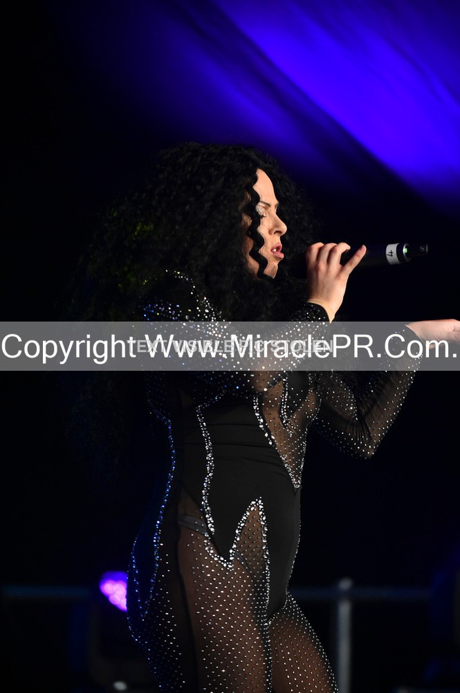 SH4_6022 - The Cher Experience