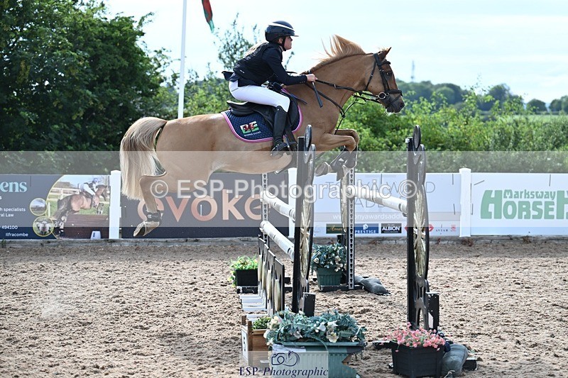 260627-173715-05788 - Cls 27 Foxhunter and 1.10m