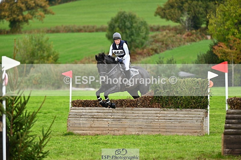 251025A-132739-20312 - F-468-Tabitha.Stephenson