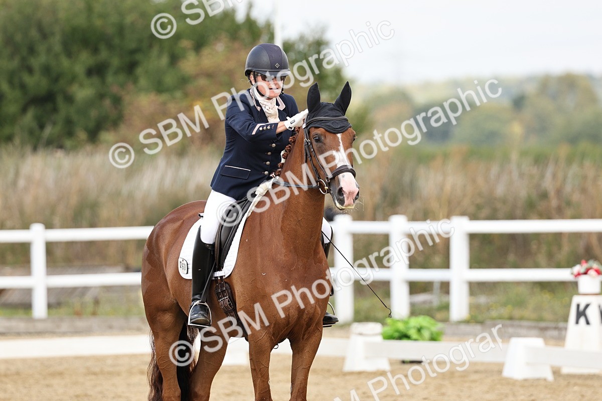 SBM_018255 - Class 16 - Novice 5 - 11.12-12.01