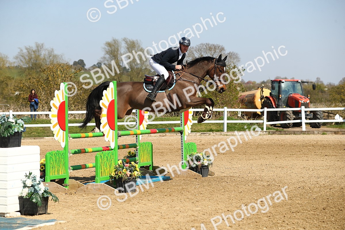 SBM_001022 - Class 4 - Senior Newcomers - 1.10m