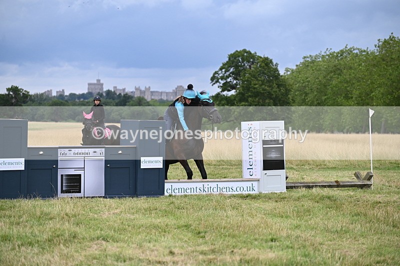 WJ6_3133 - Time at Jump 11:06 to 11:40