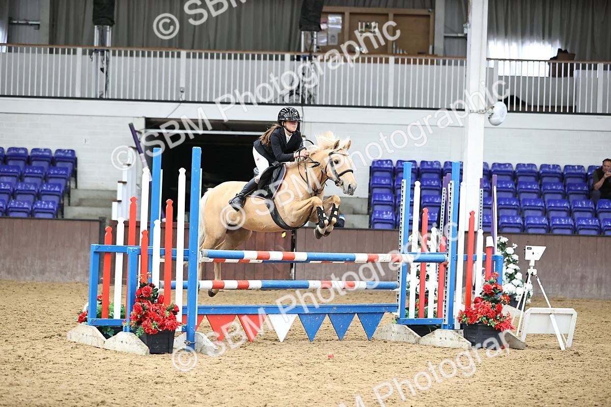 SBM_003563 - Class 11 - Springboard 128cm 138cm Restricted 85cm 95cm
