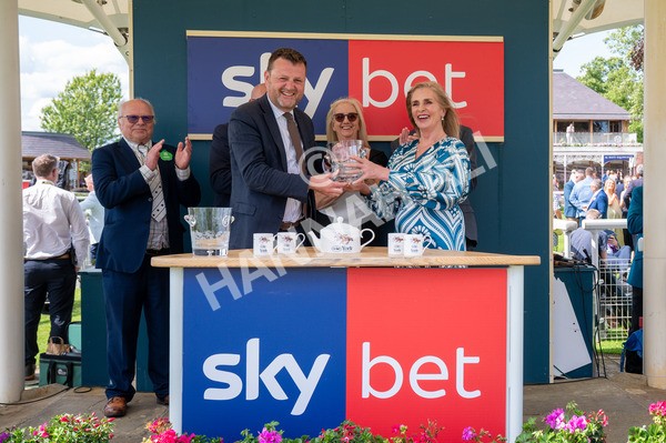 140625-Race 3-Al Qareem-9570 - Race 3 3.00pm Sky Bet Race To The Ebor Grand Cup Stakes
