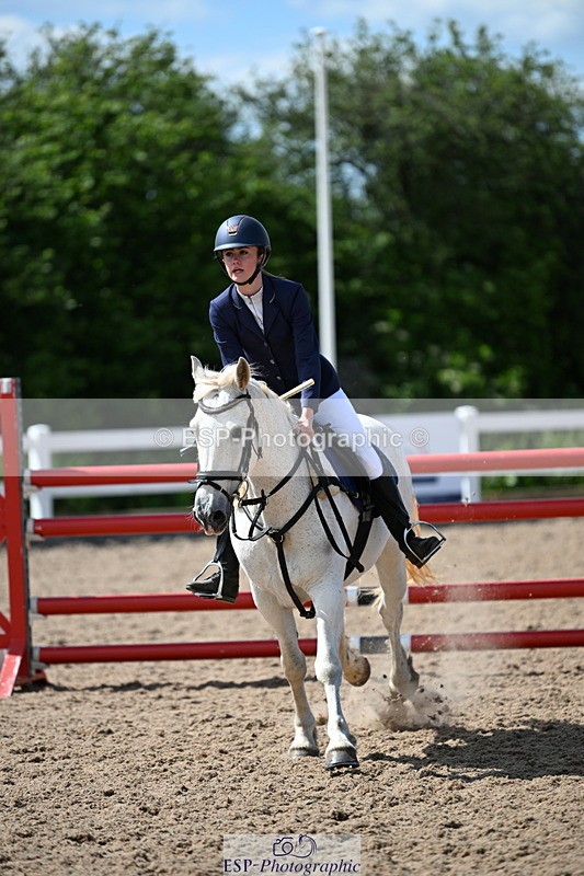 240608A-154919-01694 - Cls 12 Pony Foxhunter and 1.10m Open