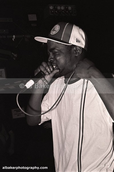 18 mr-tibbs - Friends-&-Family @ the-roadhouse 12.02.05