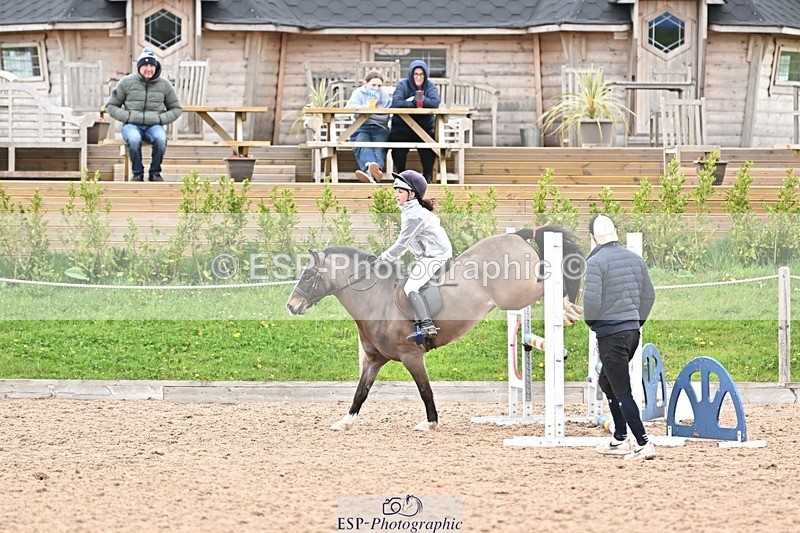 250414-103342-00134 - 80cm Round 1