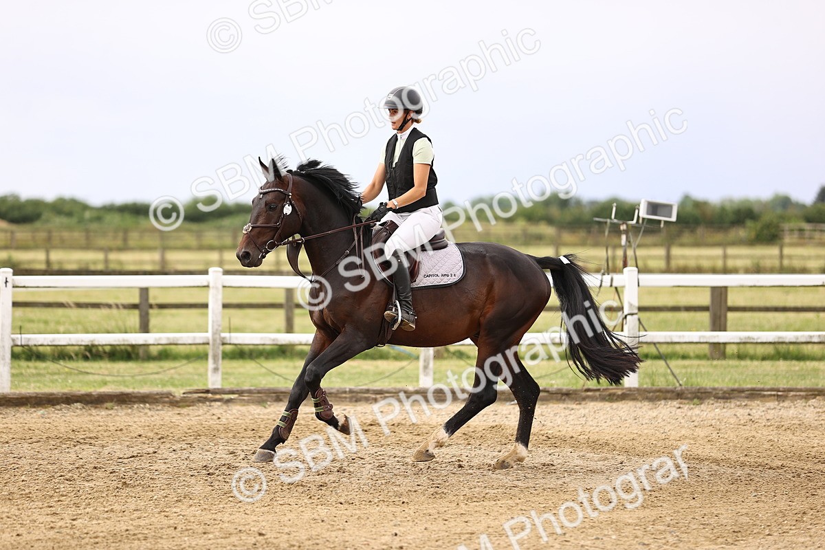 SBM_003009 - Class 21 - Senior Newcomers - 1.10m