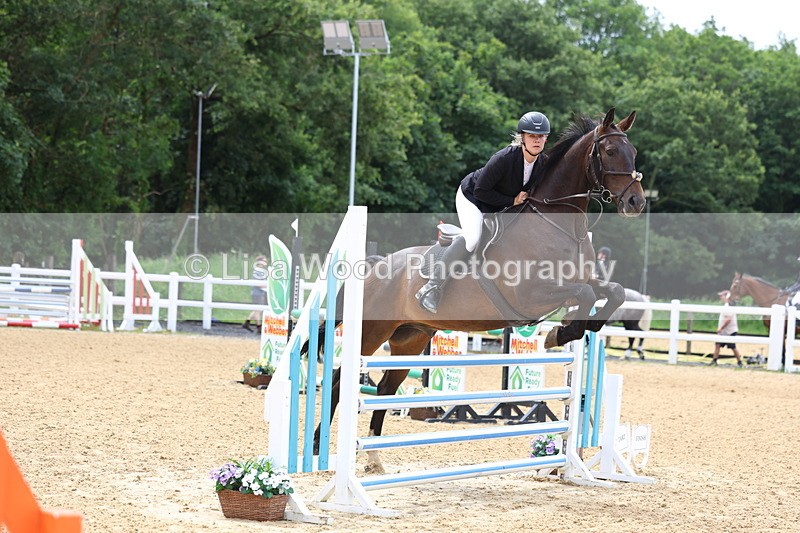 3E7A5955 - Class 4: Senior British Novice/90cm open