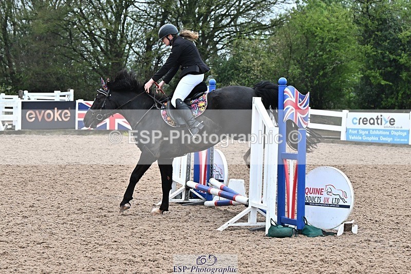 260414-151652-00041 - Cls 1+2 Clear Round 40cm and 50cm