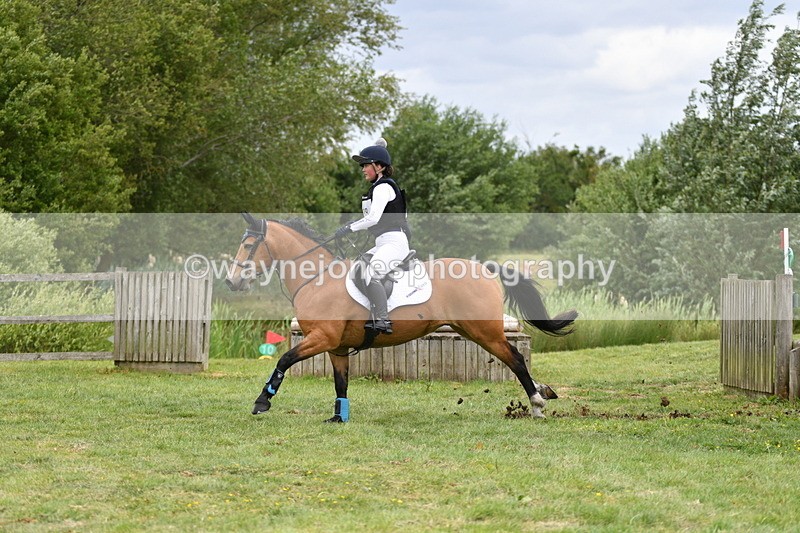 WJ5_3676 - Class 6 80cm