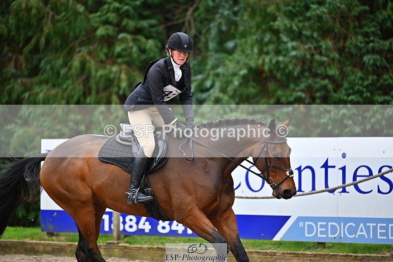 251026A-155744-26562 - F-420-Helen.Buckland