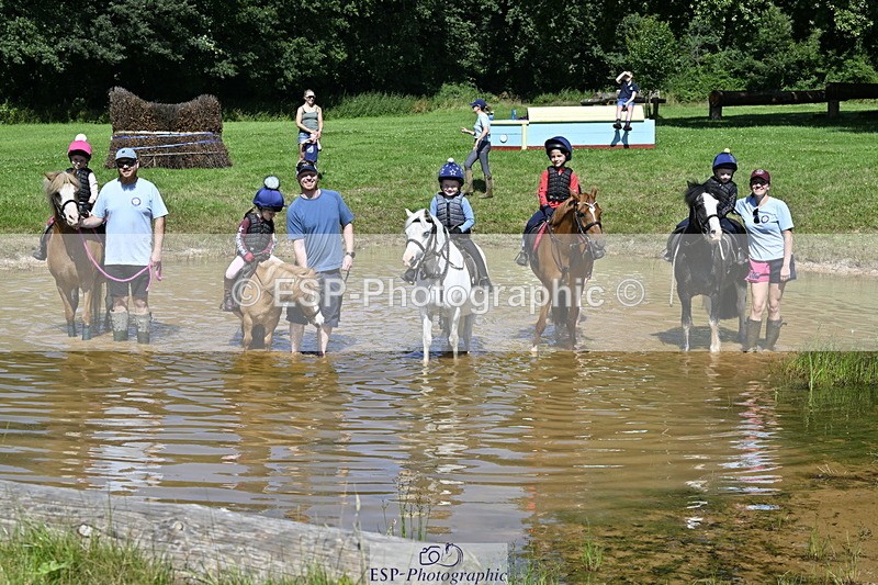 240728B-111138-01158 - Gemma's Group XC