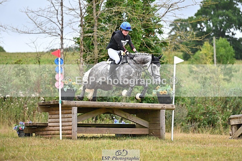 250803A-130454-14013 - M-573-Josie.Jackson-CLOONEEN.WALTZING.WILLOW