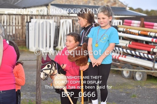 BPP_0666 - HOBBY HORSE SHOWJUMPING CLASSES